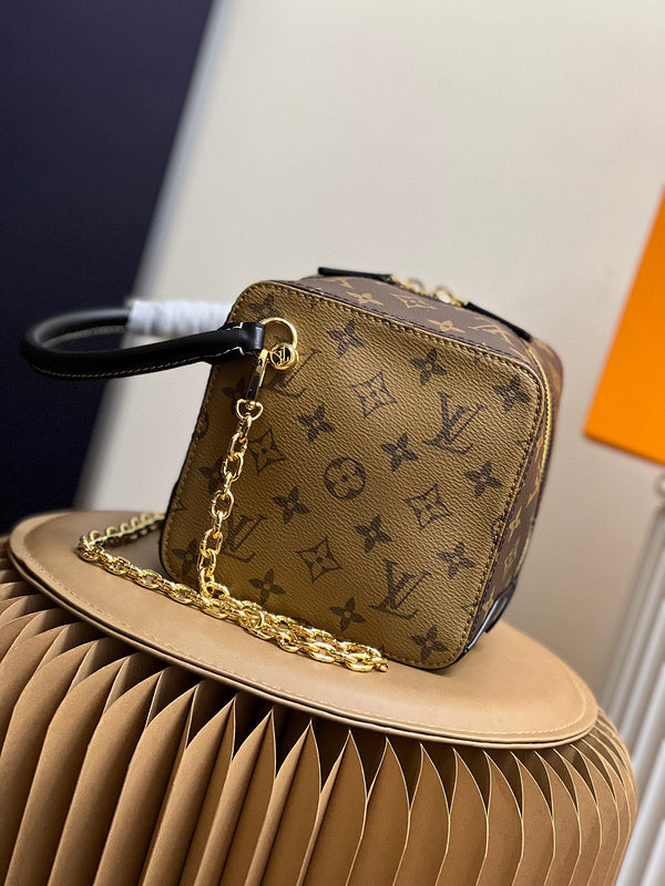 MC-LV-Bags-5041