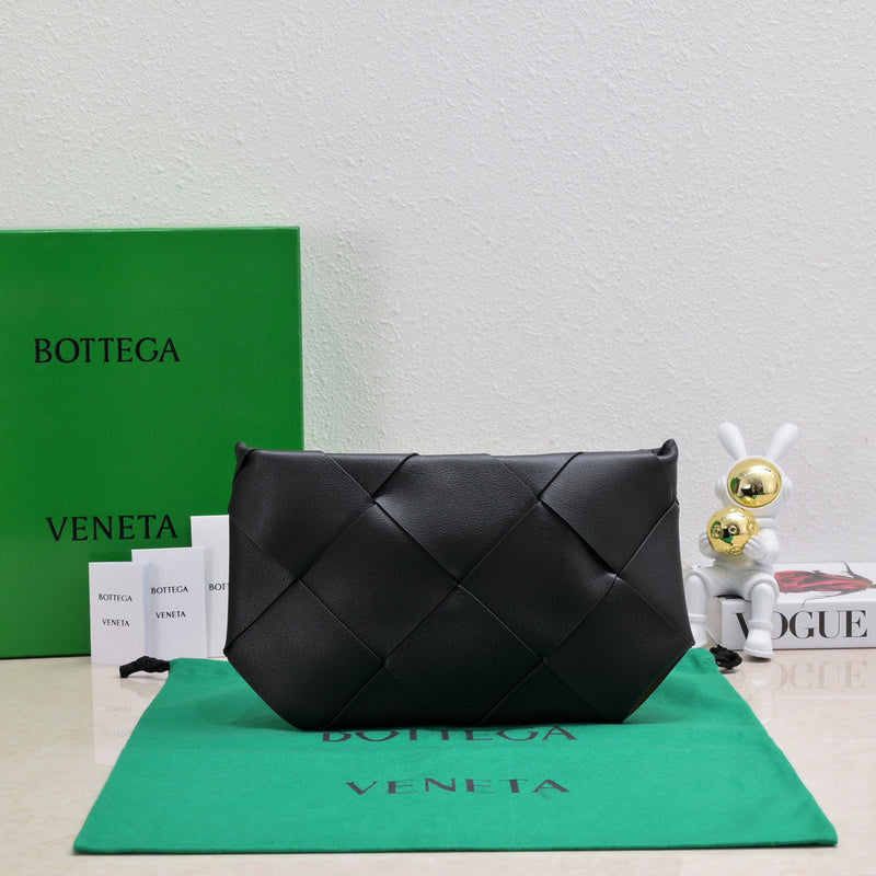 MC-Bottega Veneta-2584