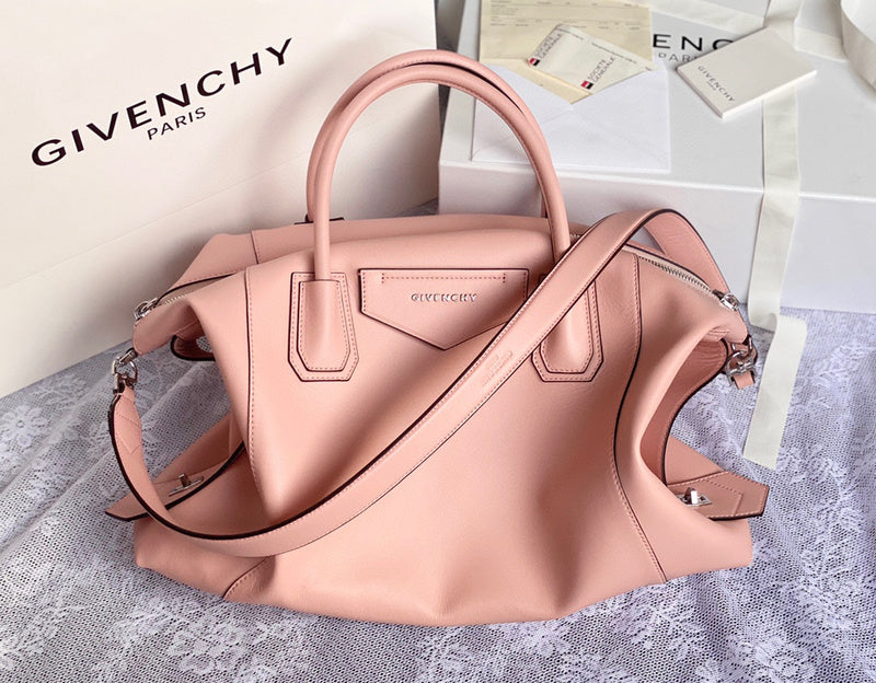MC-GIVENCHY-682