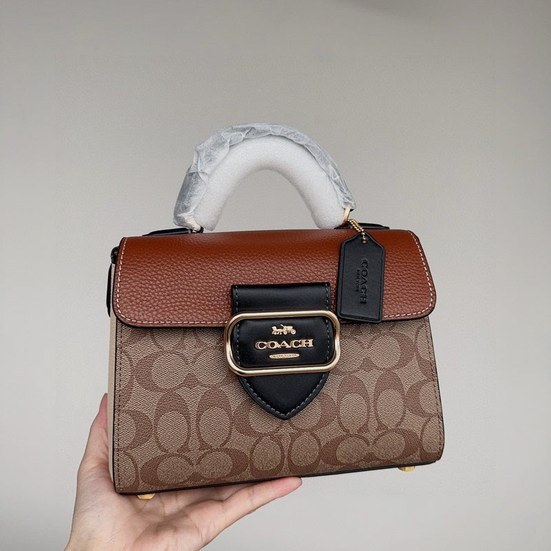 MC-Coach-394