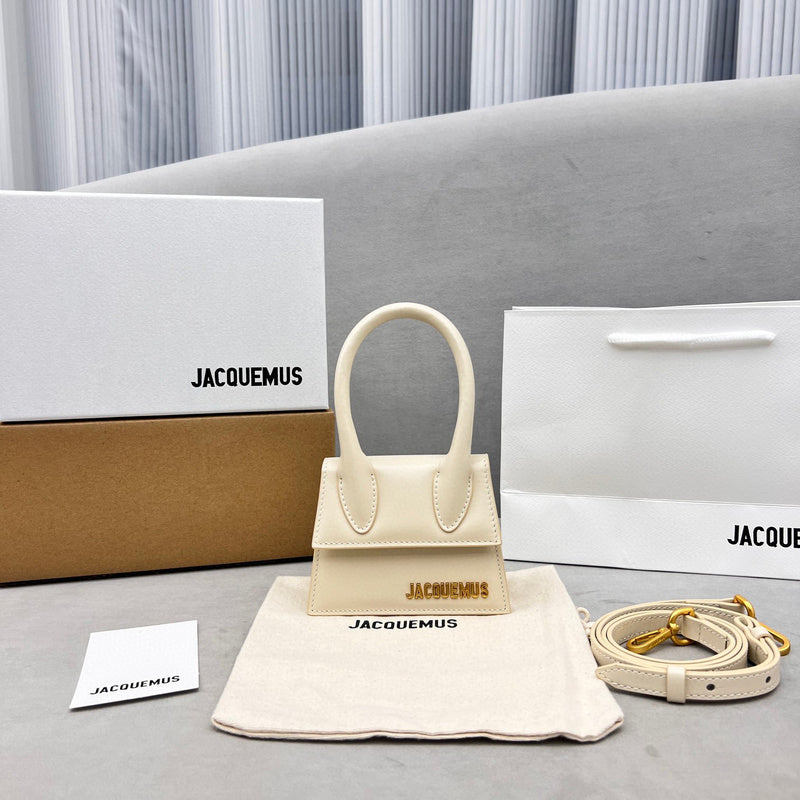 MC-JACQUEMUS-363