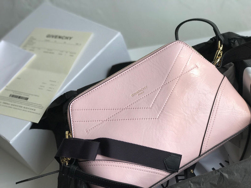 MC-GIVENCHY-685