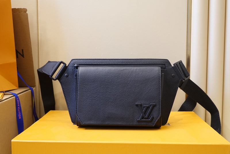 MC-LV-Bags-5083