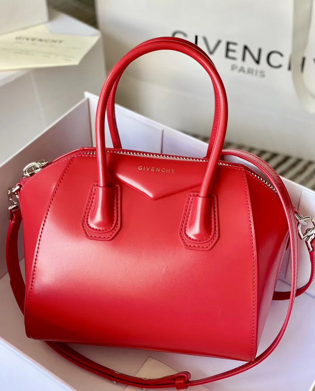 MC-GIVENCHY-686