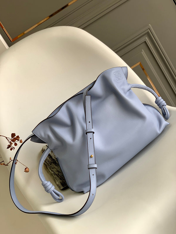 MC-Loewe-1323