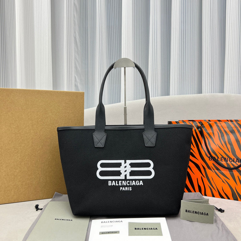 MC-Balenciaga-2011