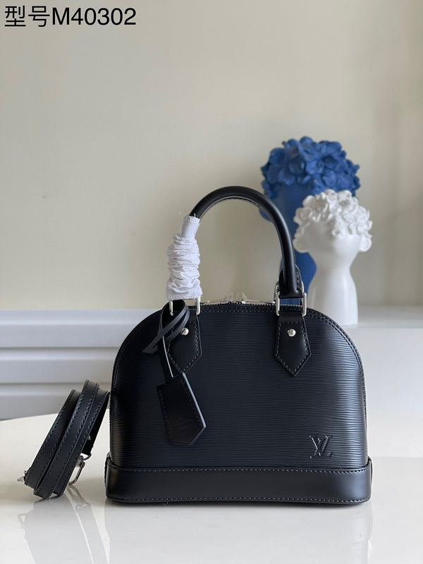 MC-LV-Bags-5103