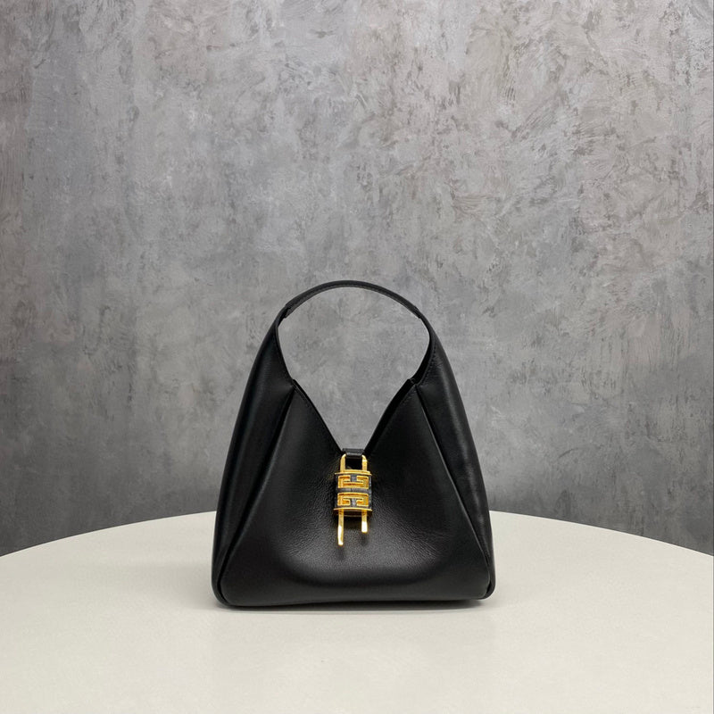 MC-GIVENCHY-691