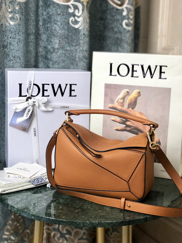 MC-Loewe-1335