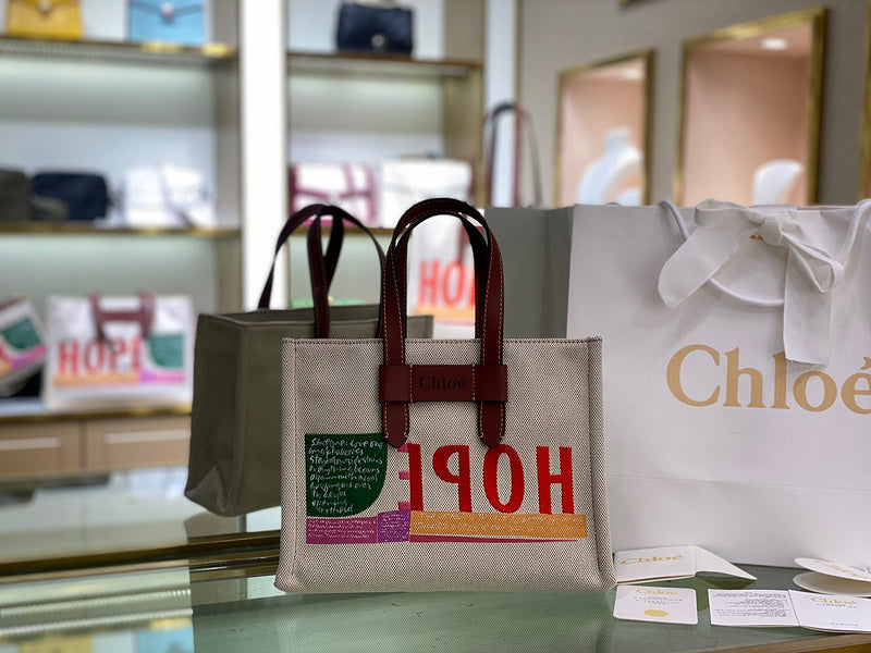 MC-Chloe-276