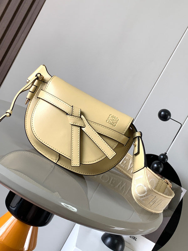 MC-Loewe-1336