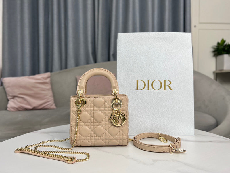 MC-Christian Dior-4697