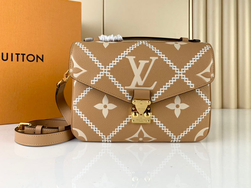 MC-LV-Bags-5153