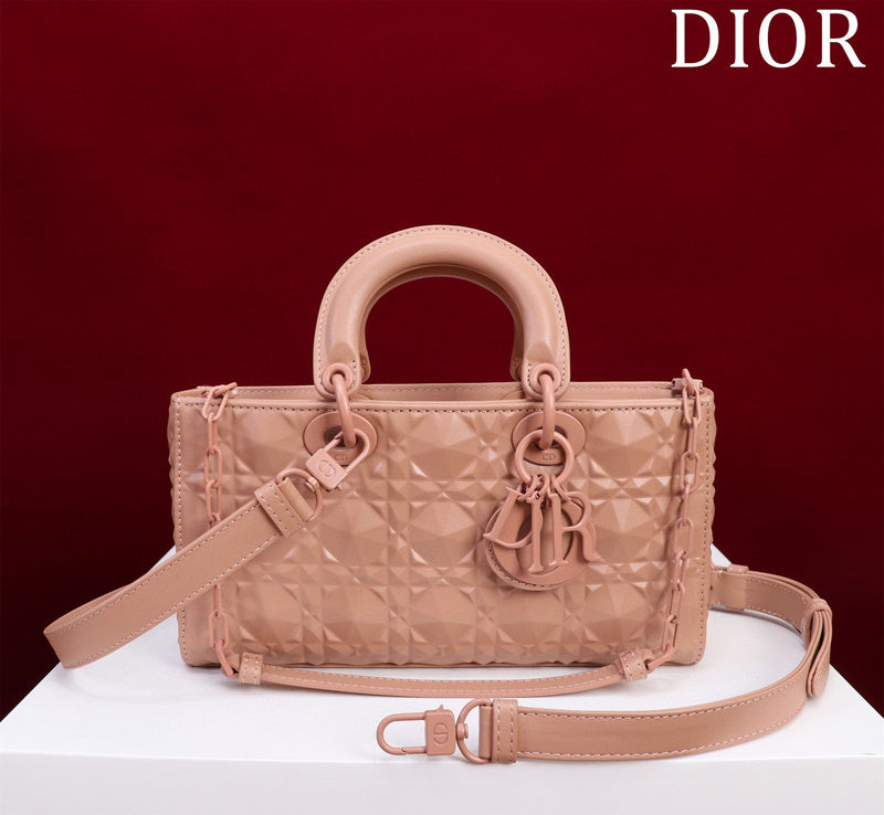 MC-Christian Dior-4701
