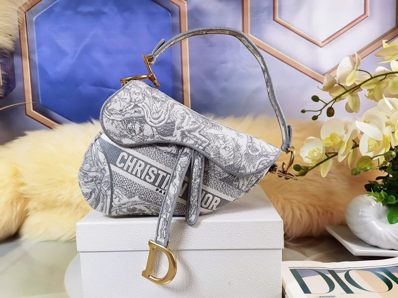 MC-Christian Dior-4707