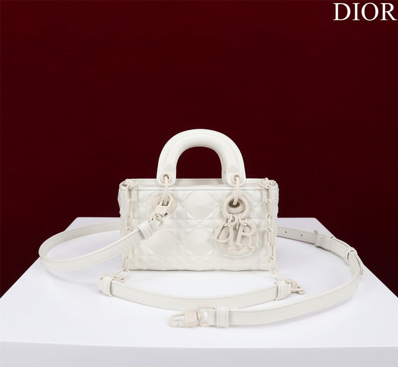 MC-Christian Dior-4713