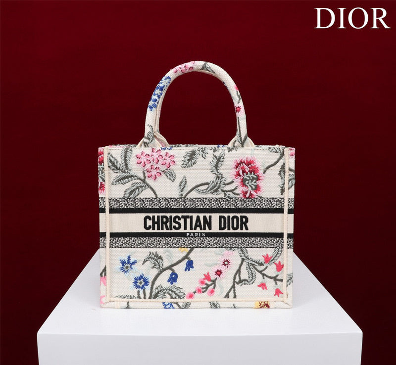 MC-Christian Dior-4714