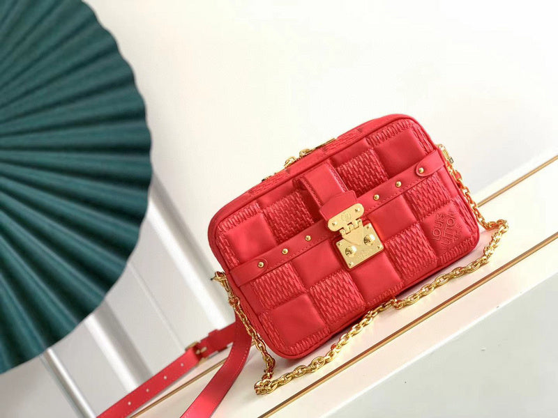 MC-LV-Bags-5170