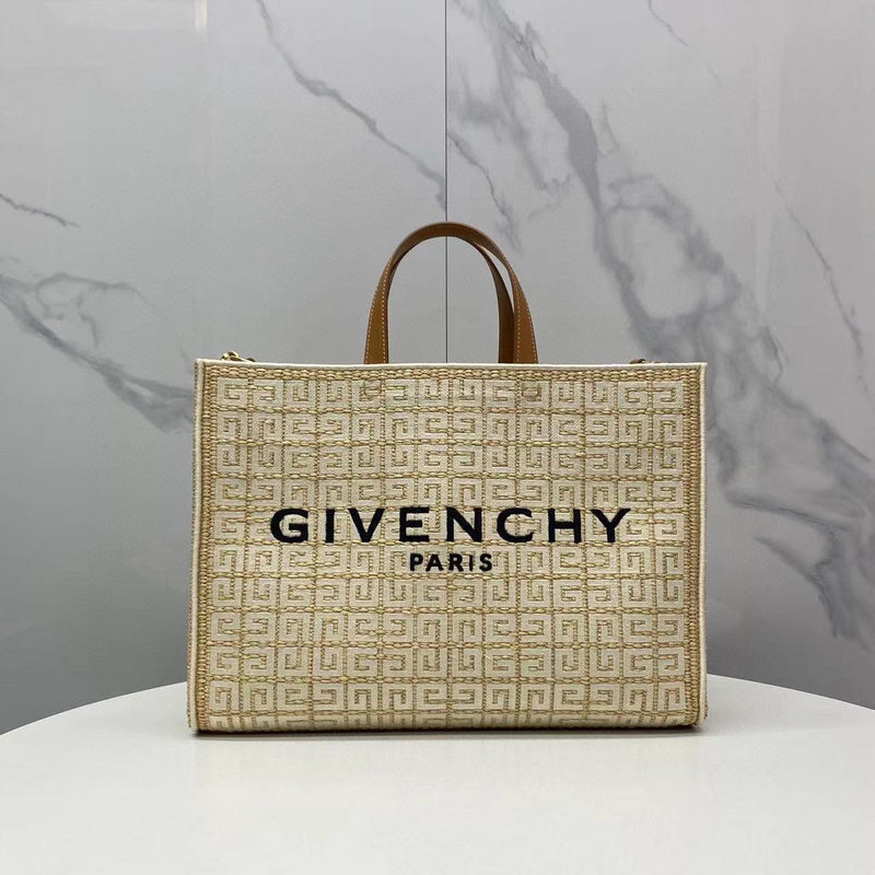 MC-GIVENCHY-697
