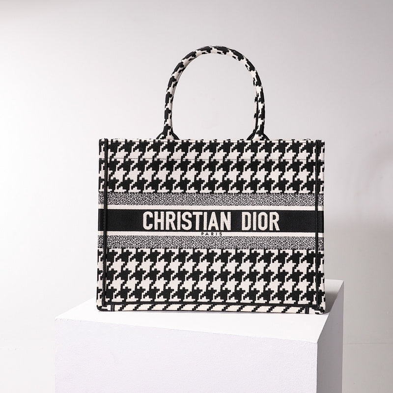 MC-Christian Dior-4729