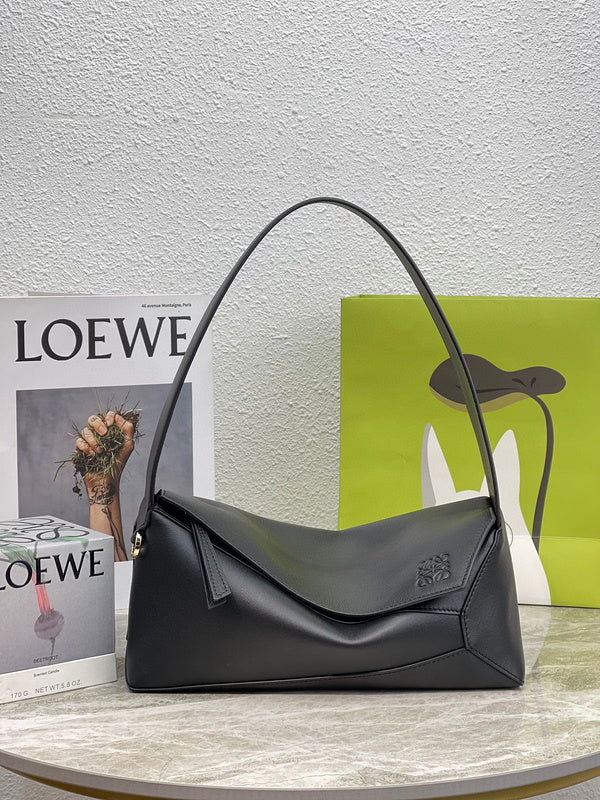 MC-Loewe-1352