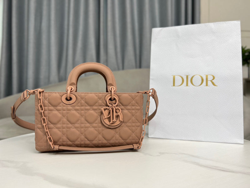 MC-Christian Dior-4749