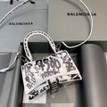 MC-Balenciaga-2055