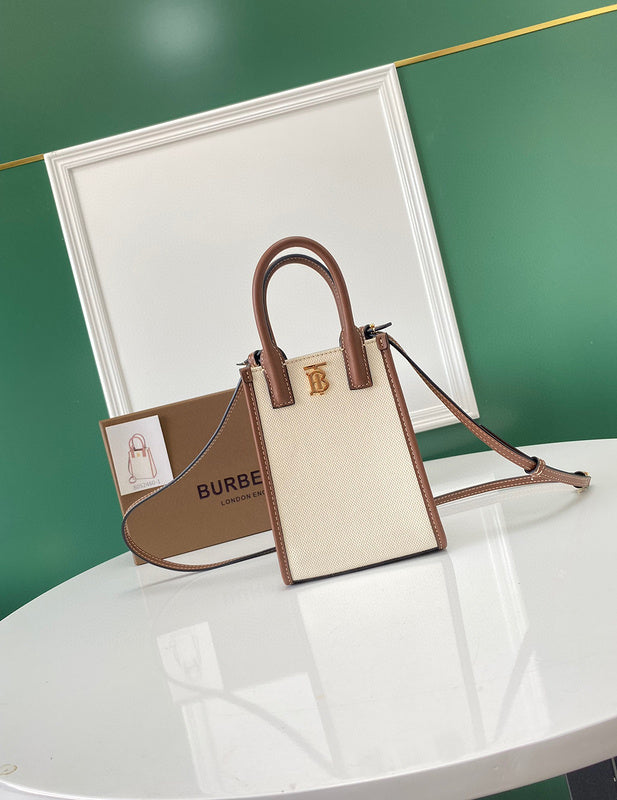 MC-Burberry-723