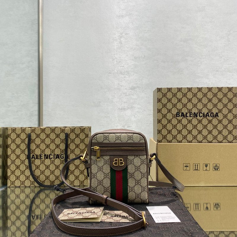 MC-Balenciaga-2058