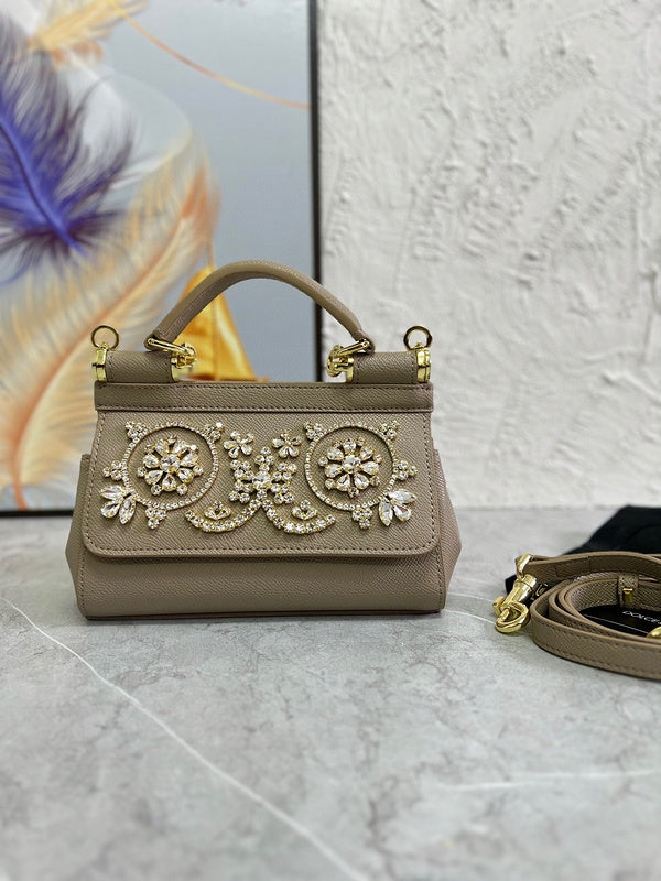 MC-Dolce Gabbana-163