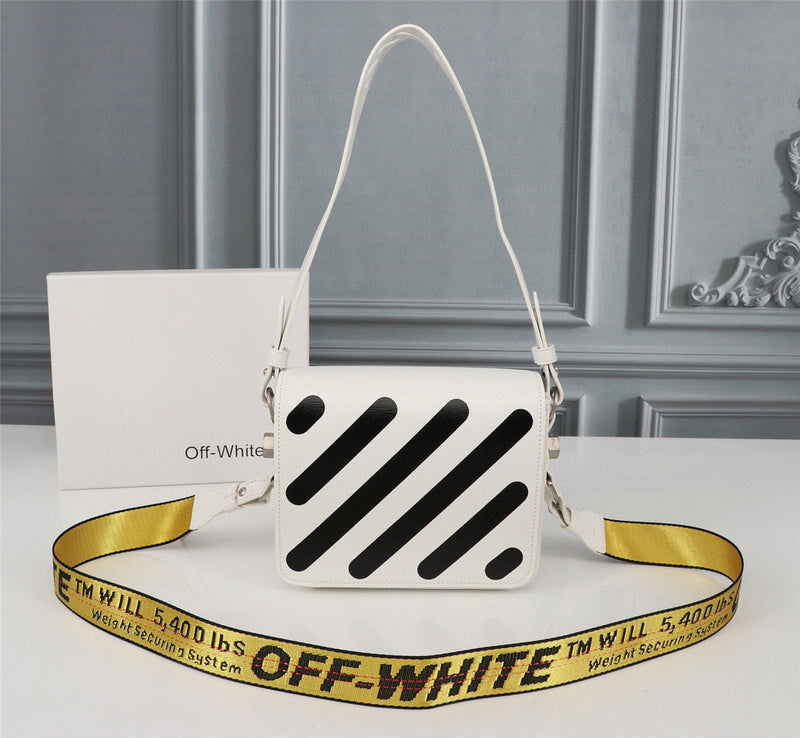 MC-OFF White-671