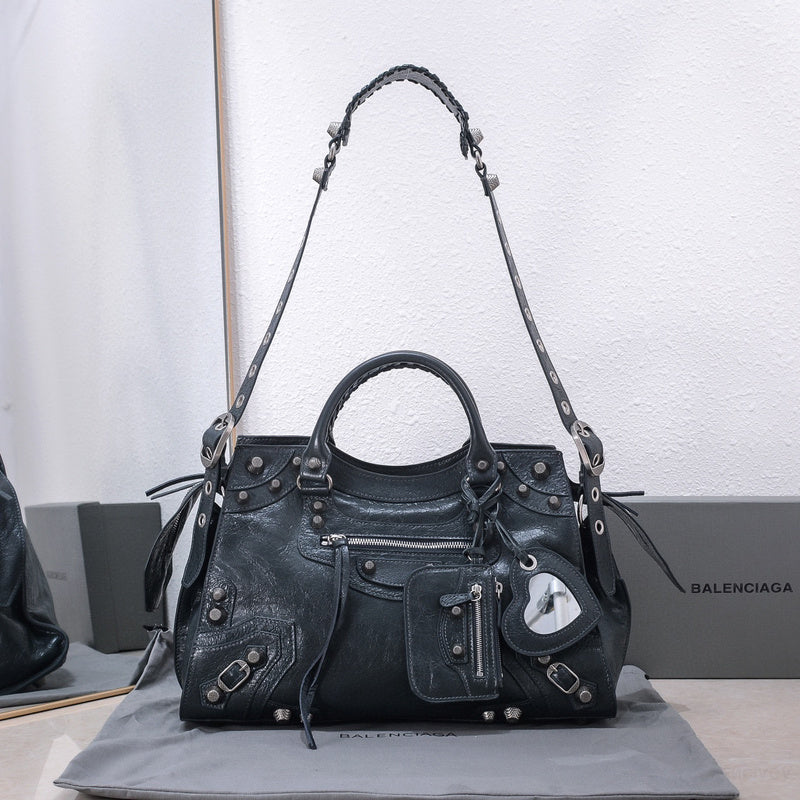 MC-Balenciaga-2063