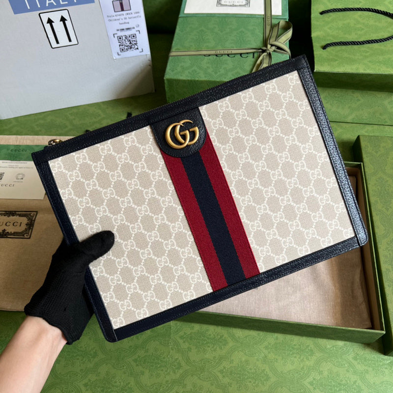 MC-Gucci-4155