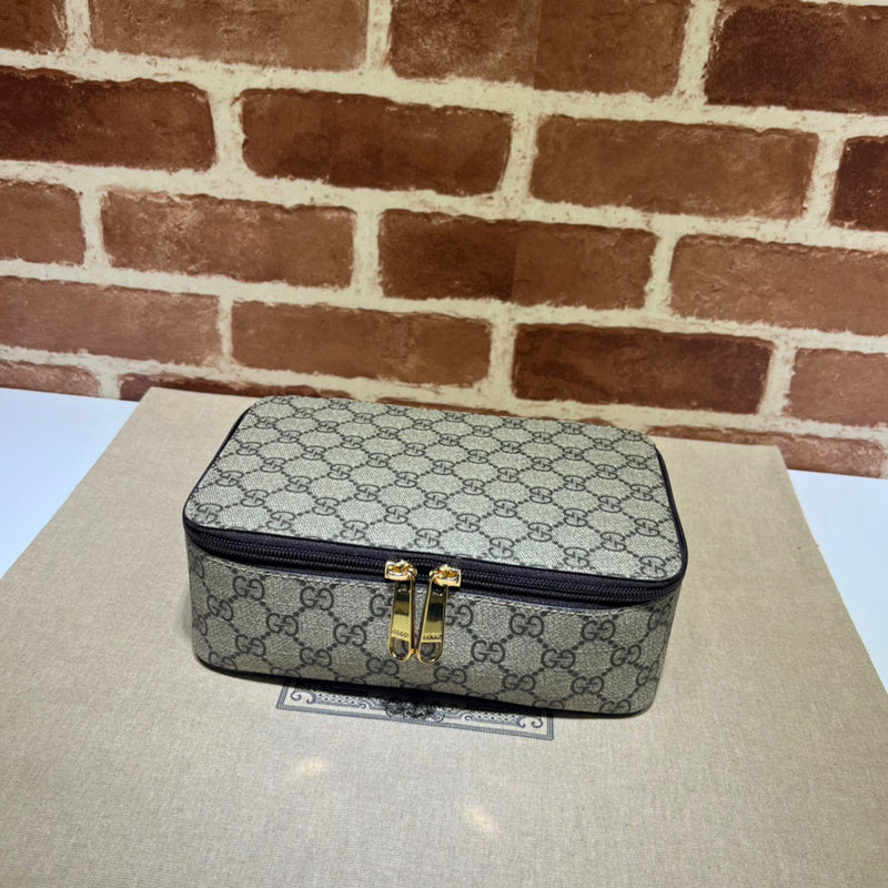 MC-Gucci-3230