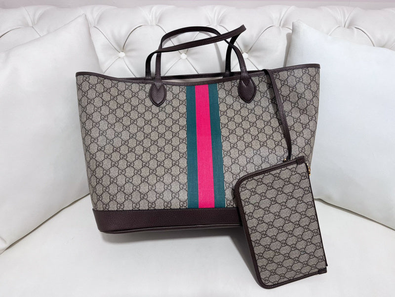 MC-Gucci-2955