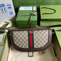 MC-Gucci-2447