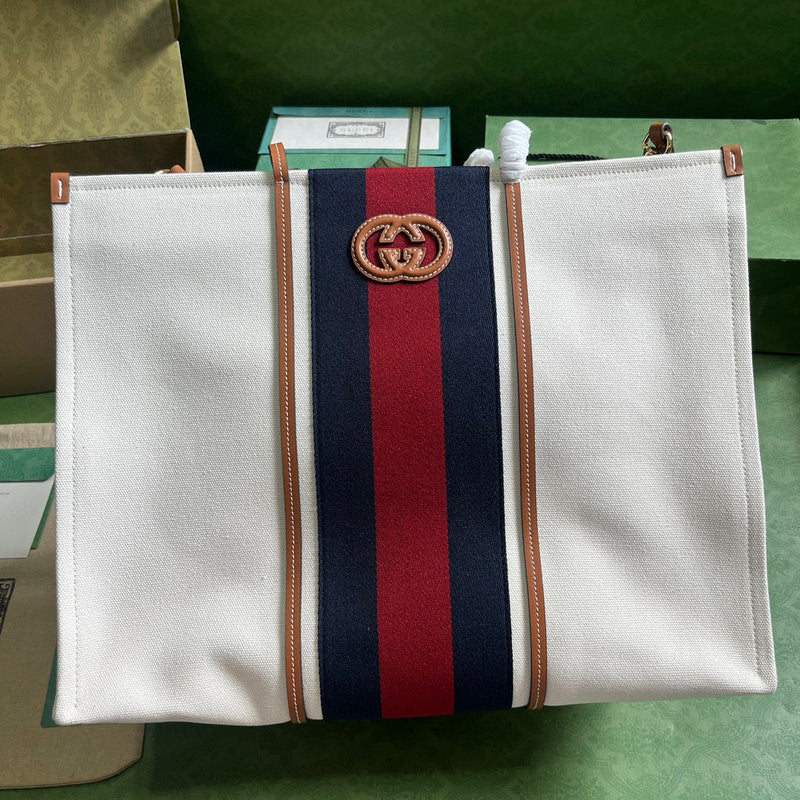 MC-Gucci-4316