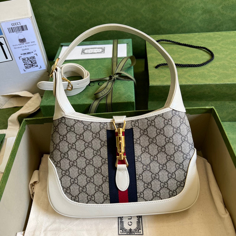 MC-Gucci-2393
