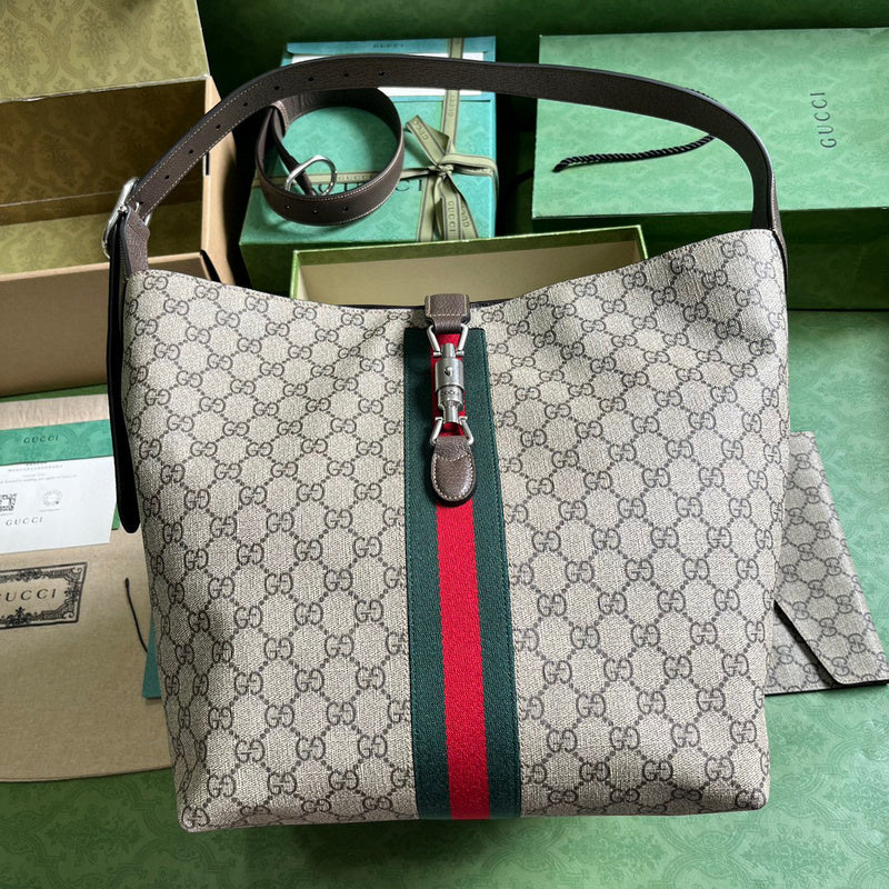 MC-Gucci-4284