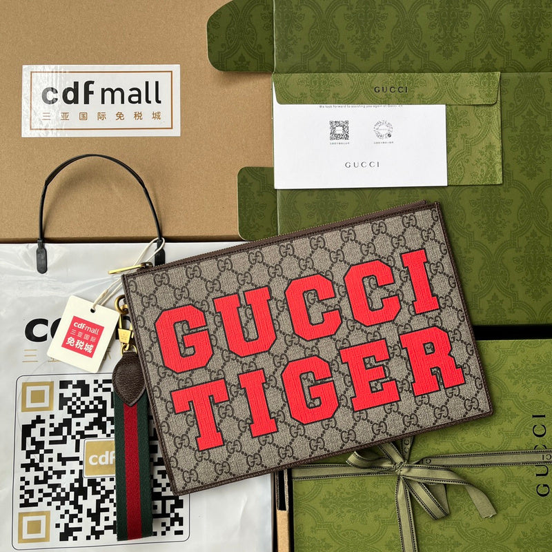 MC-Gucci-435