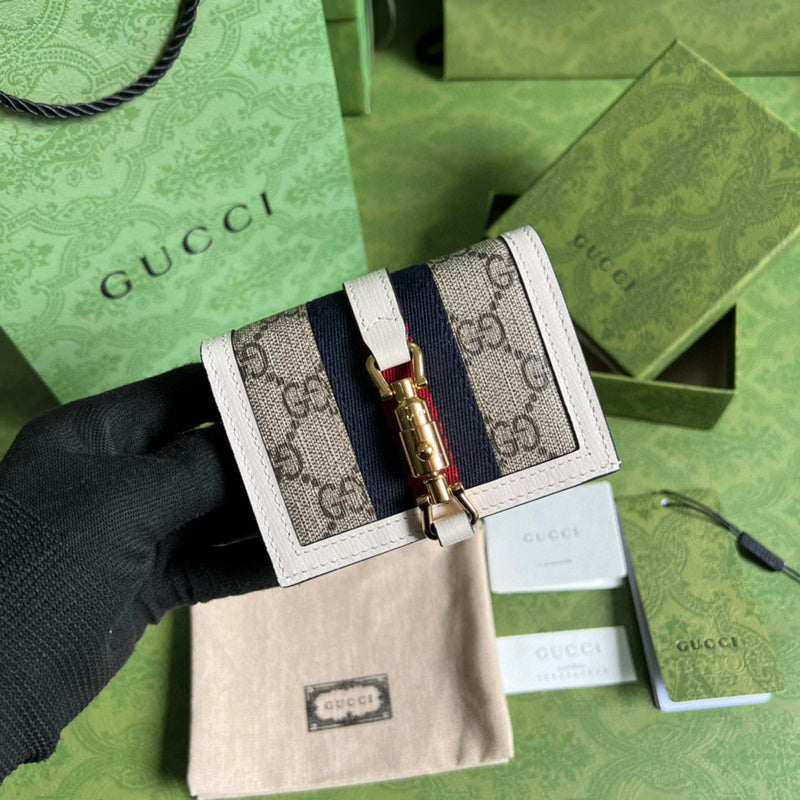 MC-Gucci-2978