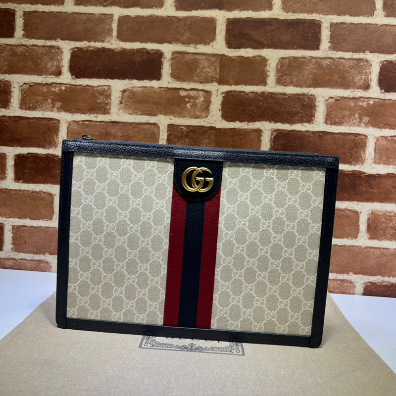 MC-Gucci-2647