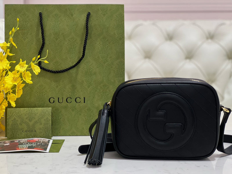 MC-Gucci-3469
