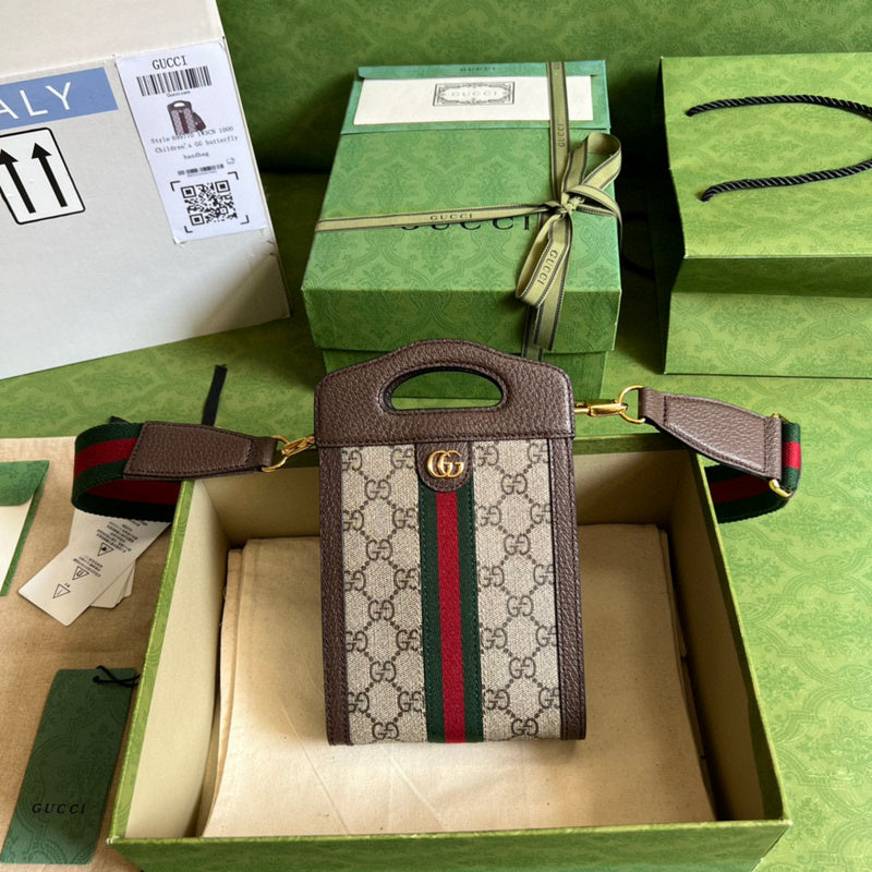 MC-Gucci-3837