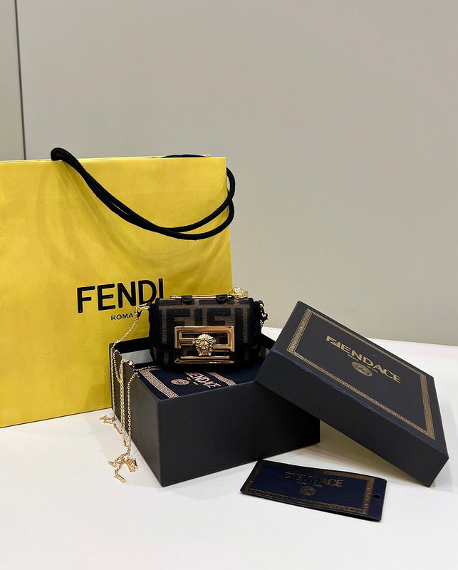 MC-FENDI-4989