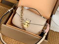MC-LV-Bags-5240