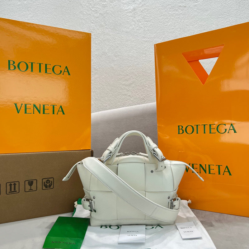 MC-Bottega Veneta-2674