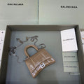 MC-Balenciaga-2076
