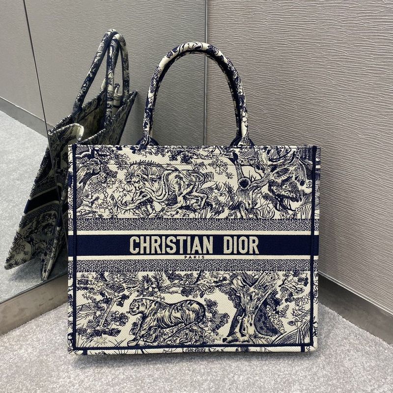 MC-Christian Dior-4801