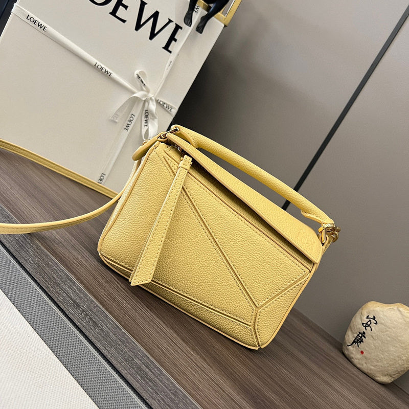 MC-Loewe-1375